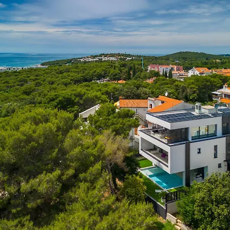 Activity 3m With Game In * Rovinj